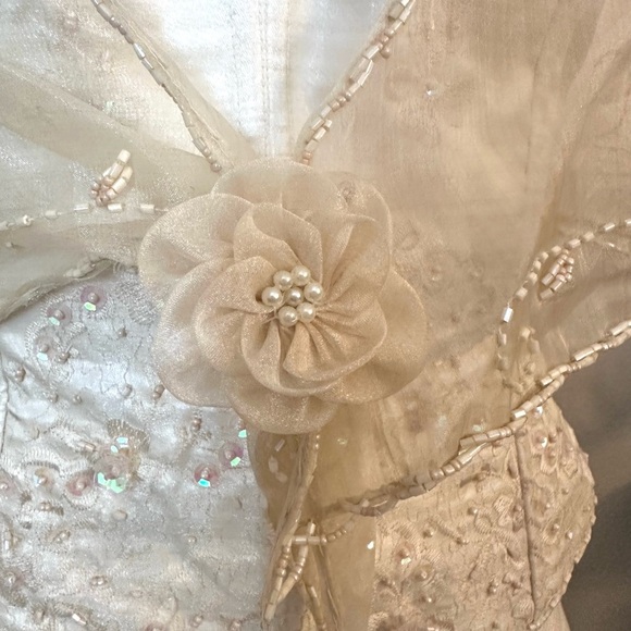 Lace up Corset Ivory Two Piece Gown Gala, Wedding, Quinceañera, Prom or Evening - Picture 6 of 12